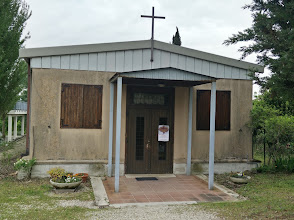 Foto dell'entrata della chiesa