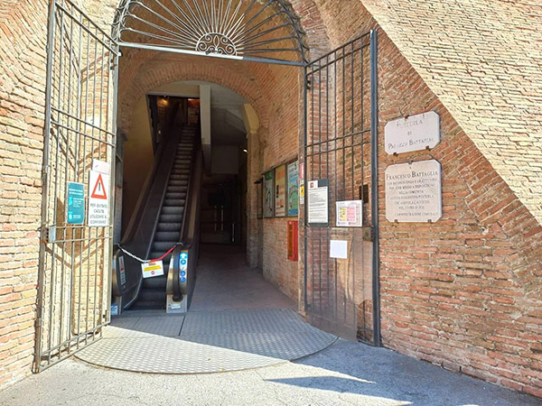 Scala mobile di Palazzo Battaglia