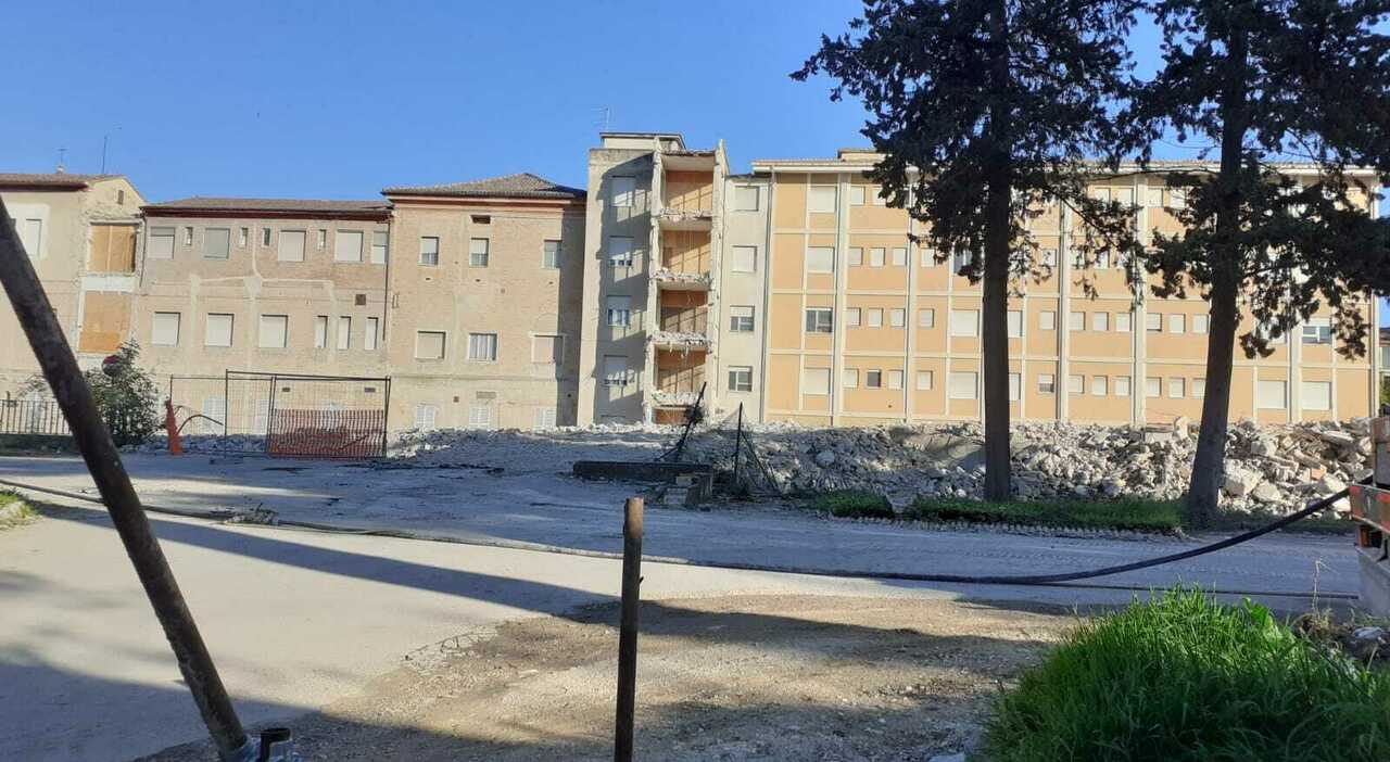 L'area dove sorgeva l'ospedale in viale della vittoria