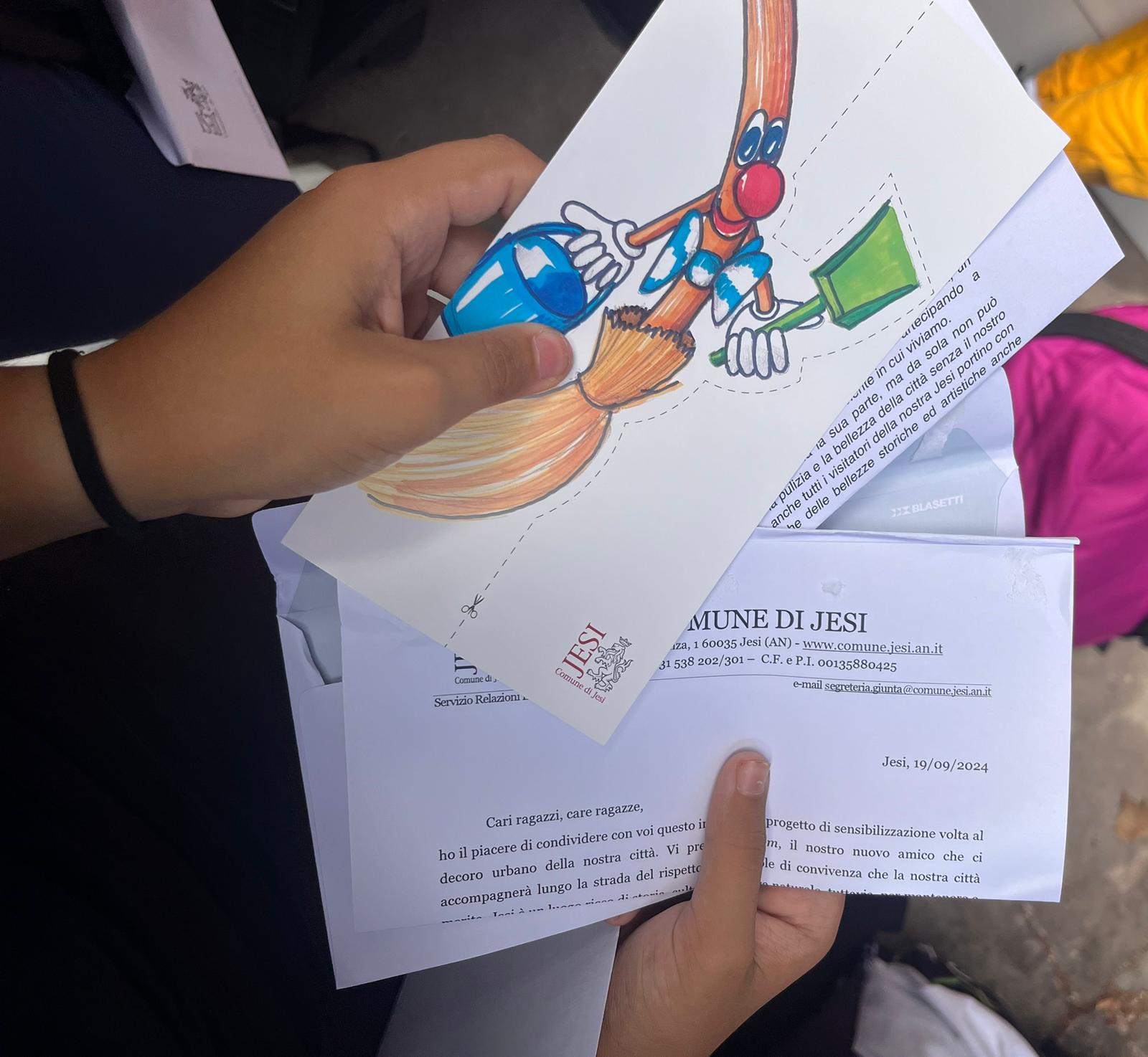 La lettera inviata dal Comune con l'immagine di Brum