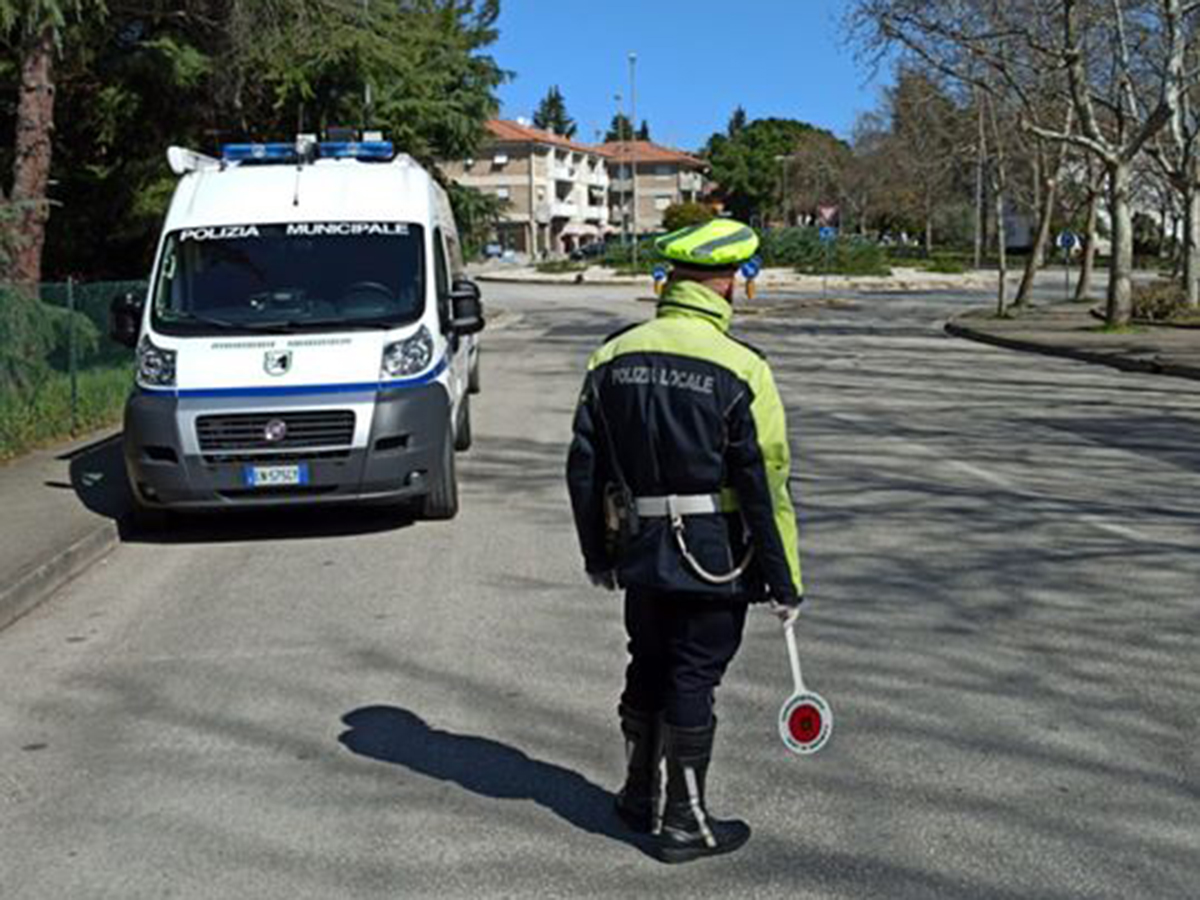 Una pattuglia della Polizia Locale