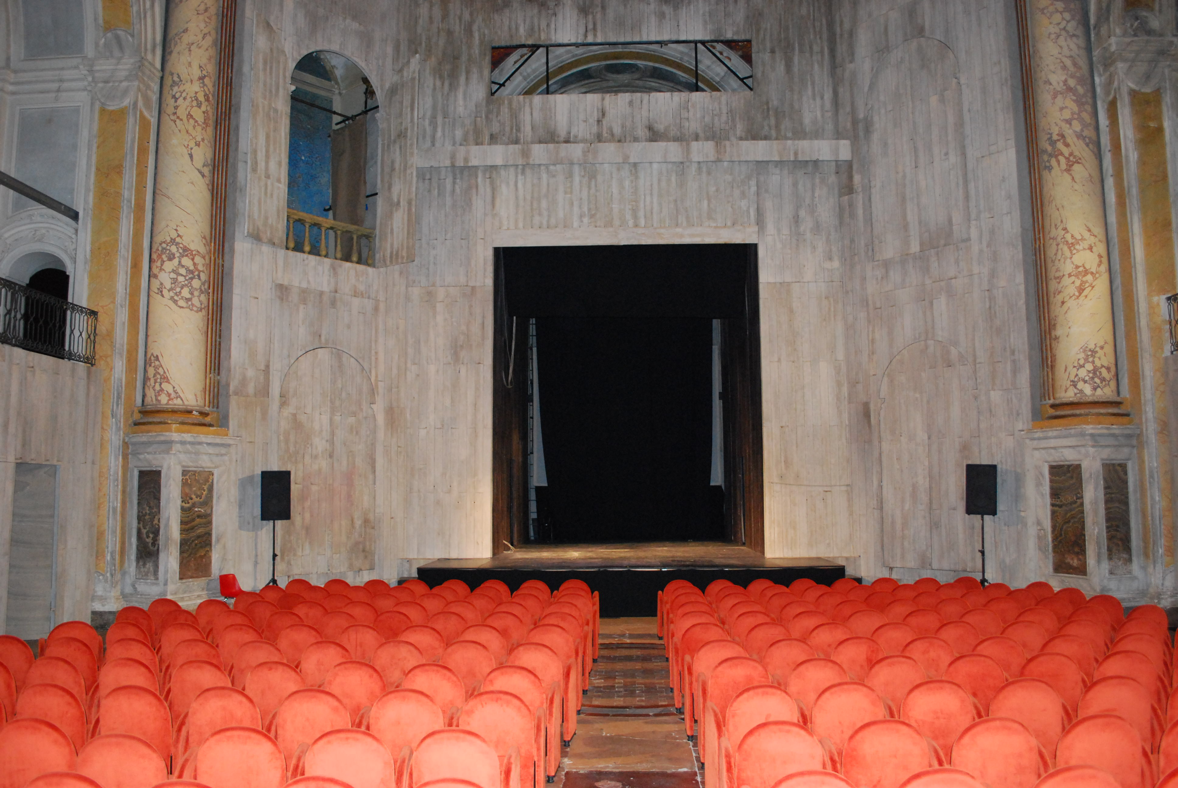 Interno del Teatro "V. Moriconi" Interno del Teatro "V. Moriconi"