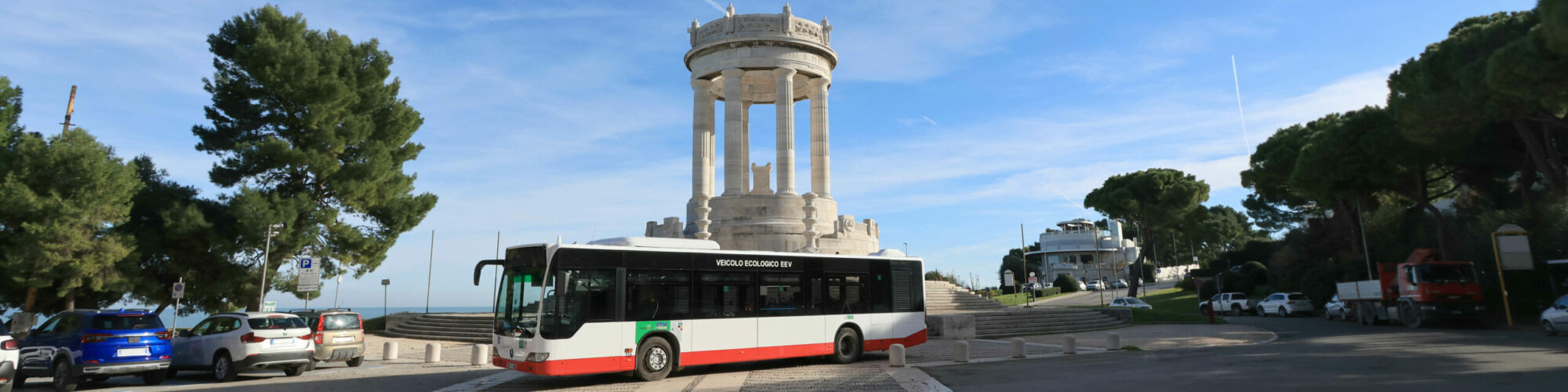 Un autobus della Conerobus in Ancona