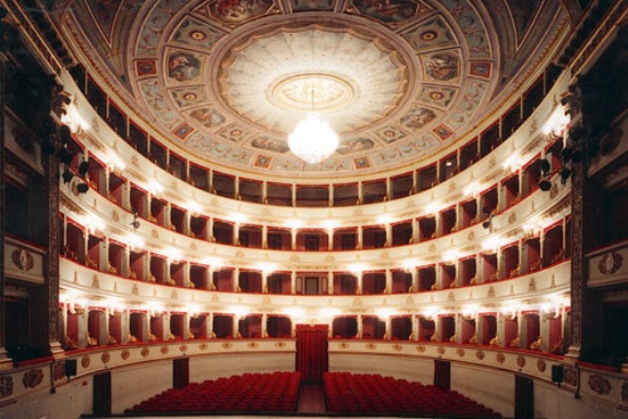 Teatro G.B. Pergolesi - Foto U. Ubaldi
