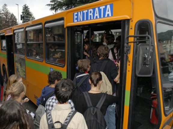 Studenti su autobus