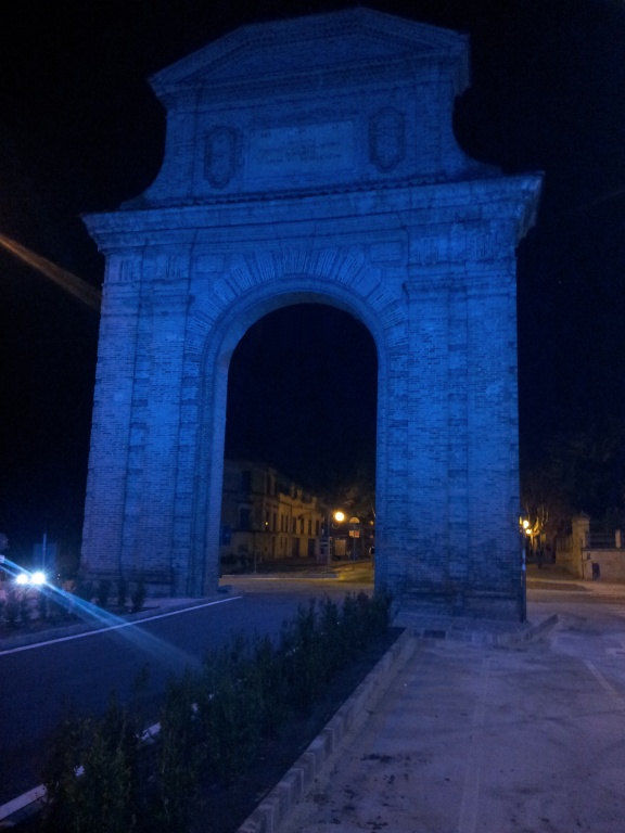 Arco Clementino in blu
